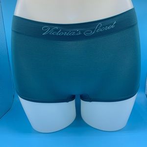 Victoria Secert shortie